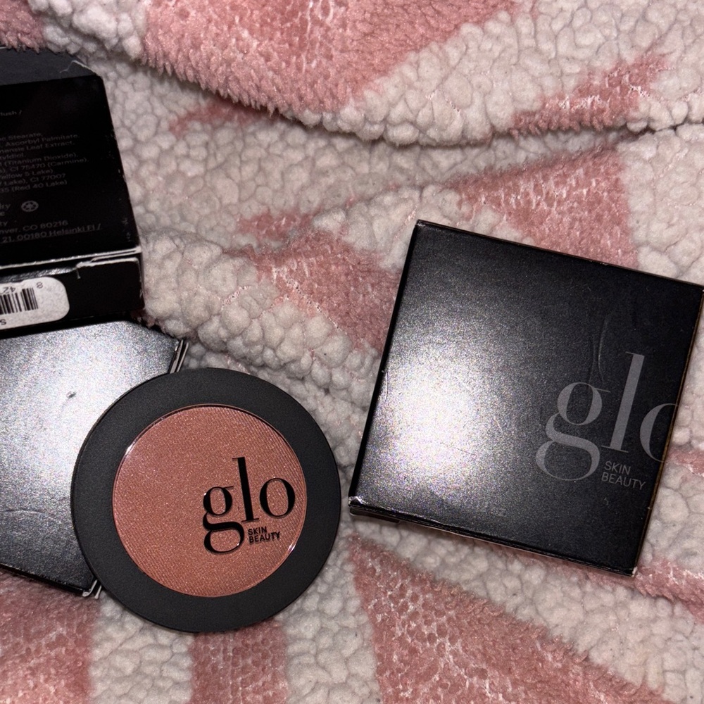 Glo Skin Beauty Blush - “Soleil”